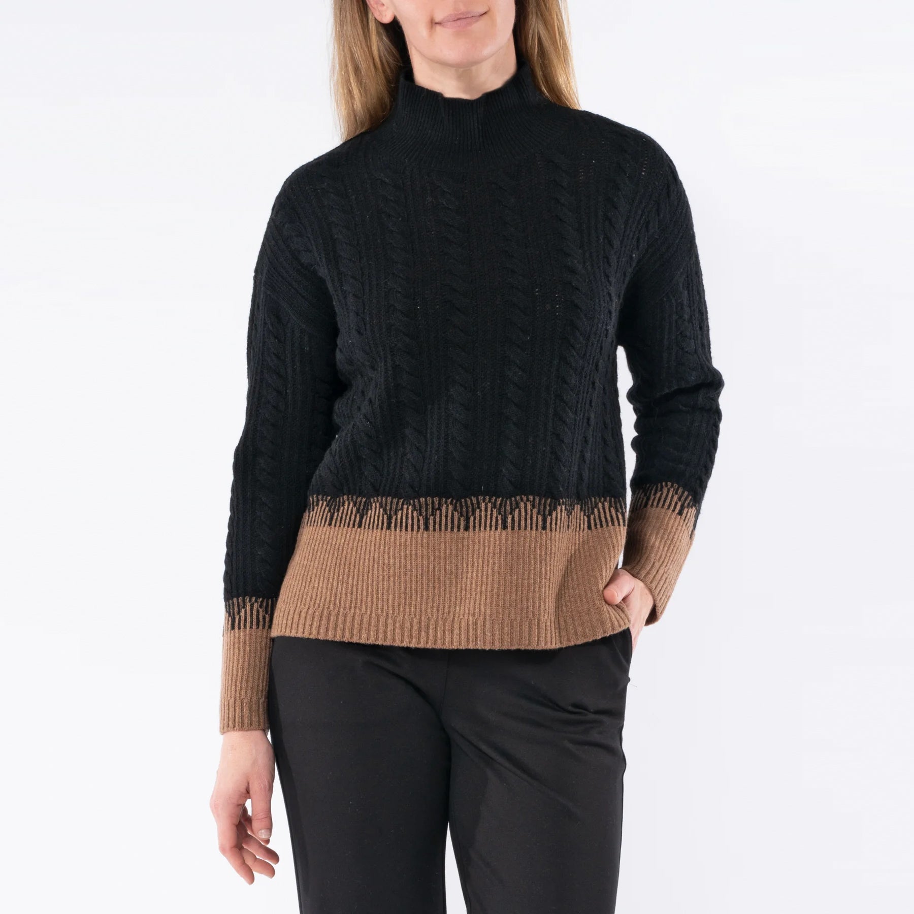 Jump Contrast Cable Pullover