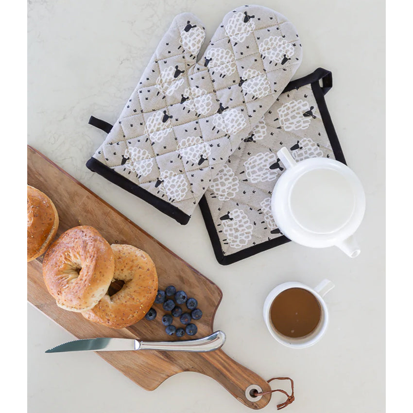 Oven Glove & Pot Holder Grey Sheep