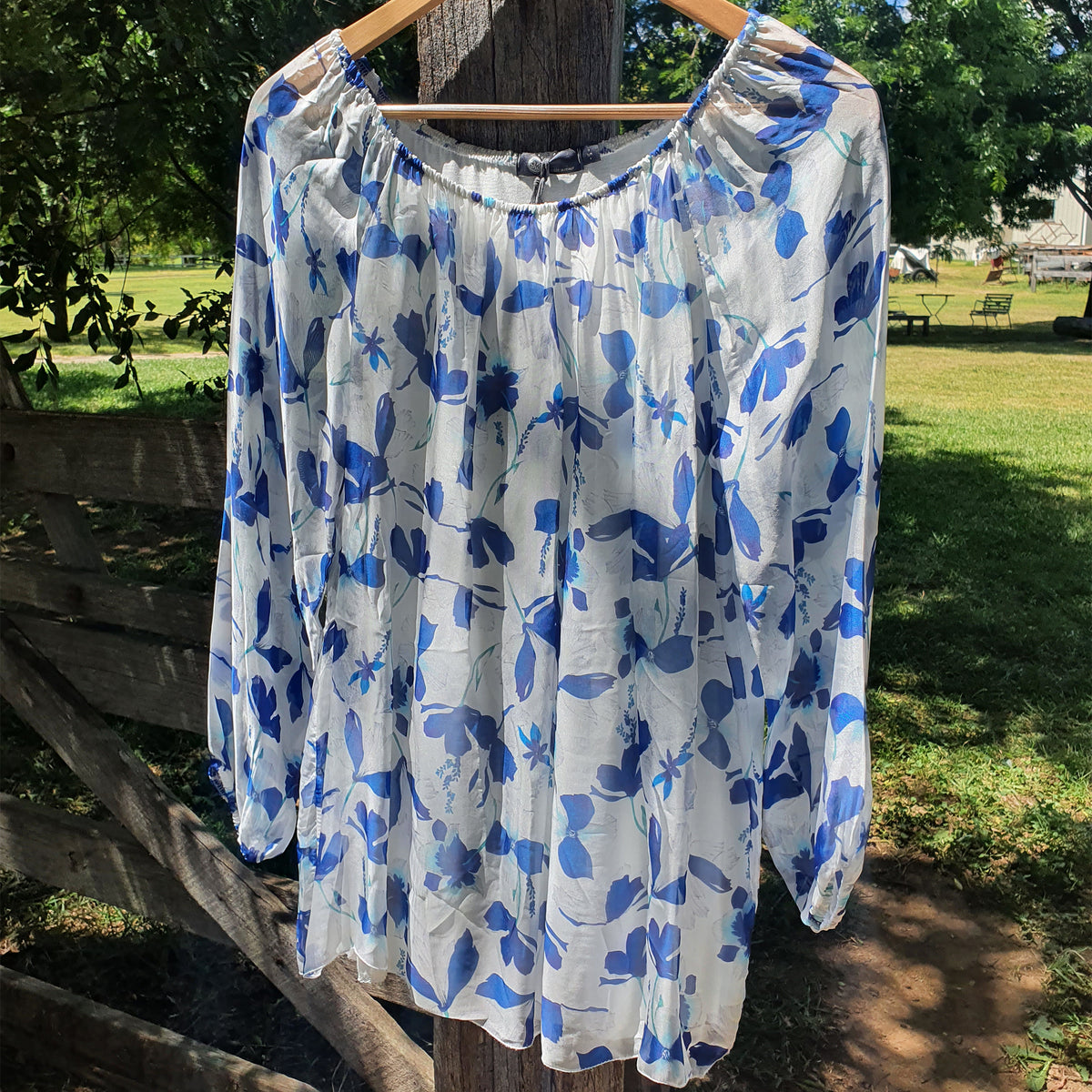 M-Made in Italy Printed L/S Top Blue White