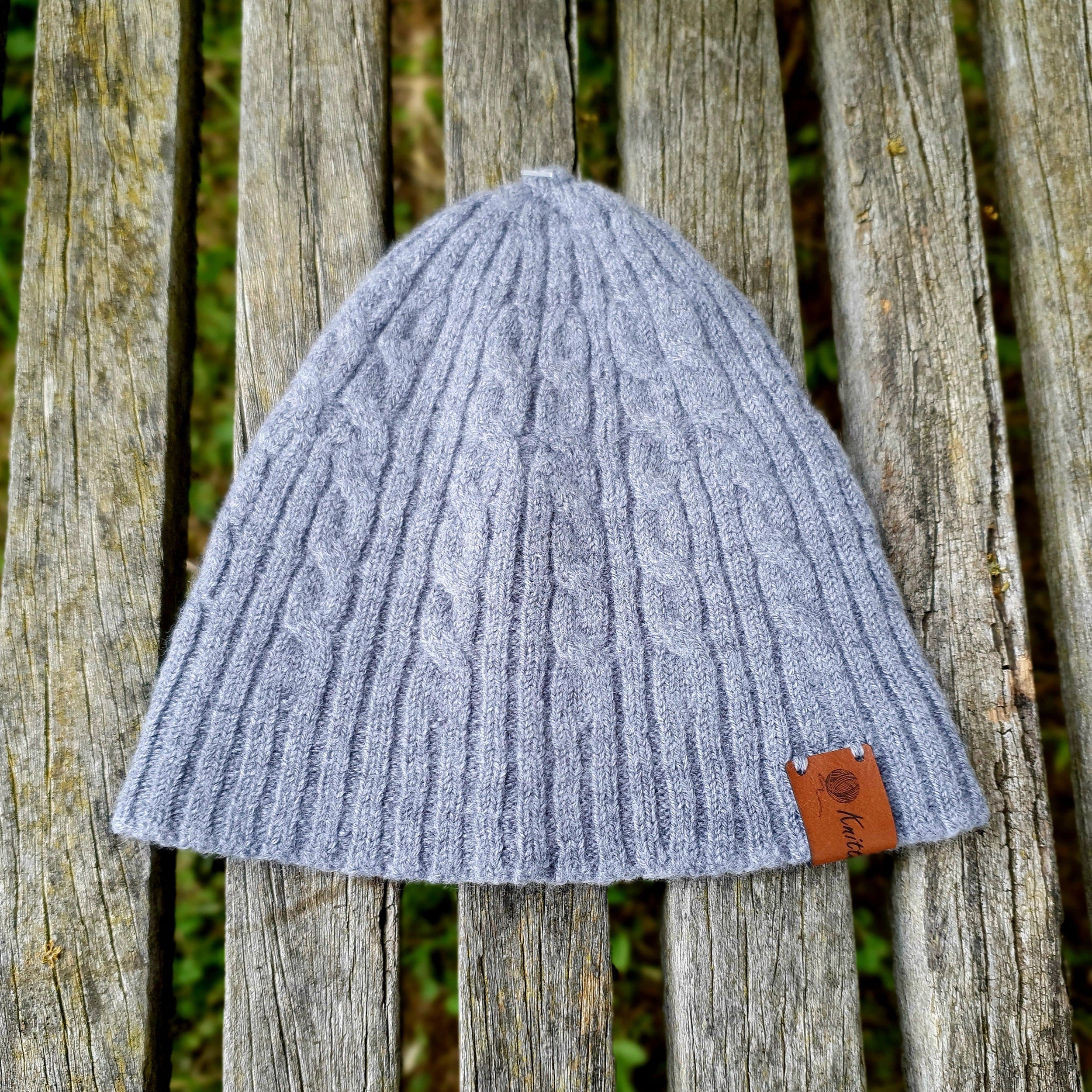 Knitted@Nundle Baby Cable Beanie grey