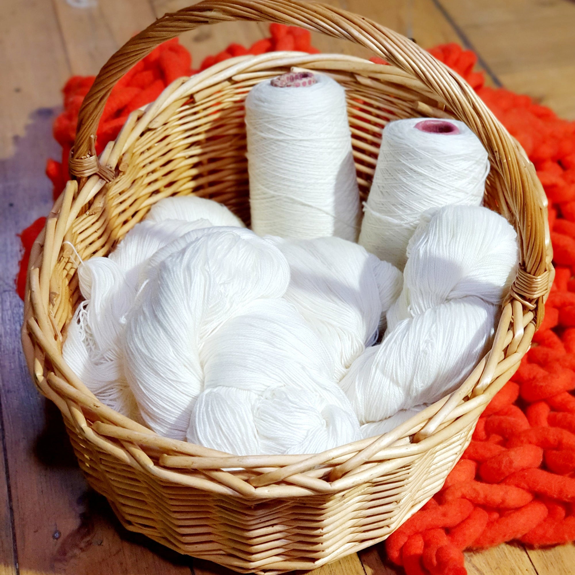 Nundle Undyed Machine Washable 4 Ply Sock Yarn