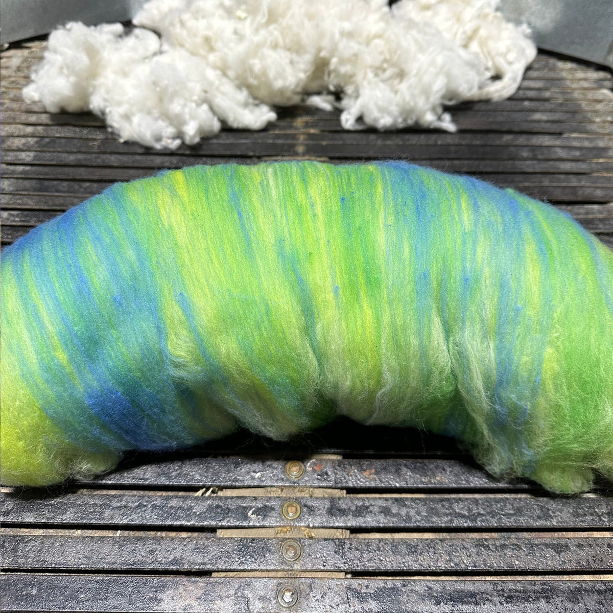 Hand Dyed Wool Batts 100g Blue Green