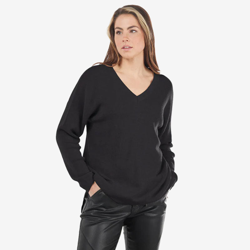 Bridge & Lord Ribbed Vee Pullover