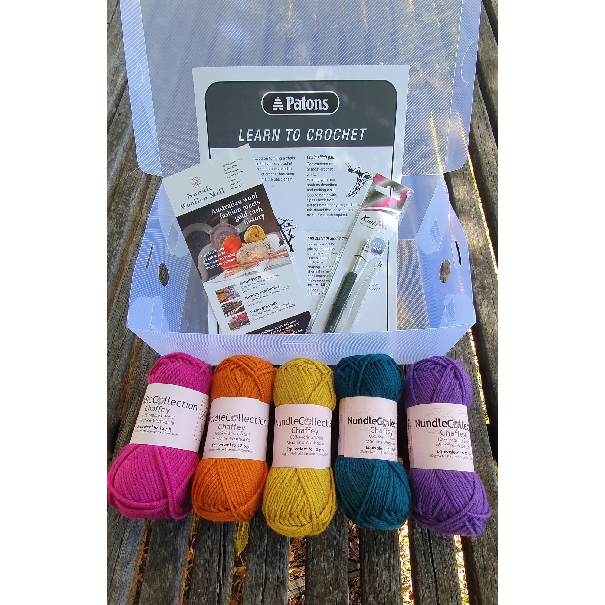 Nundle Woollen Mill Learn to Crochet Kit Bold - Knit crochet - Nundle