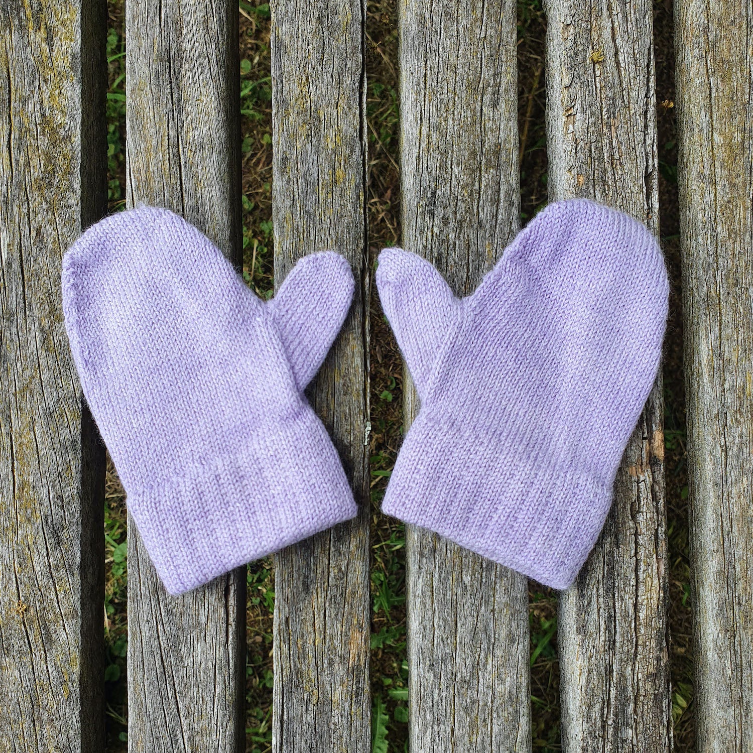 Knitted@Nundle Baby Mittens