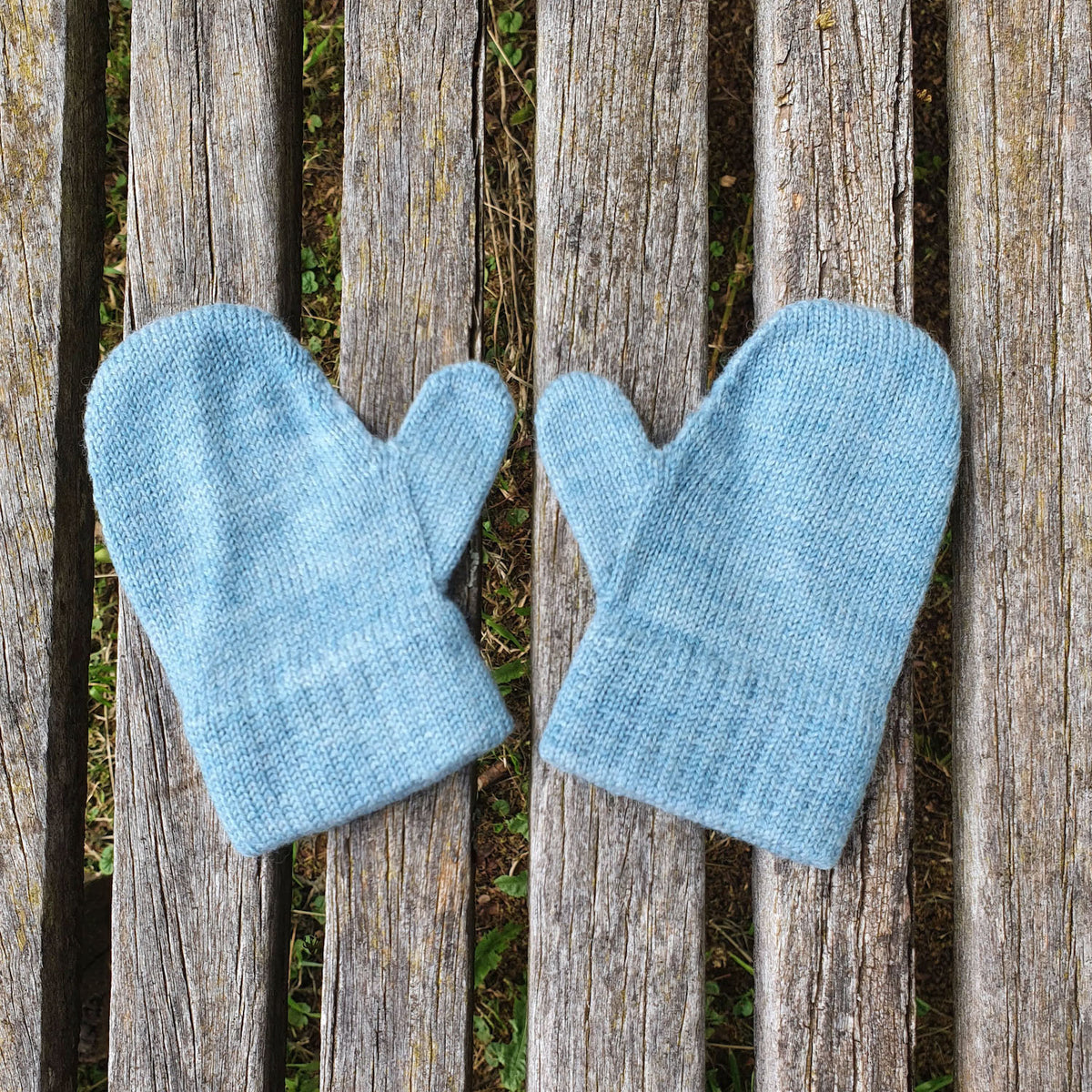 Knitted@Nundle Baby Mittens