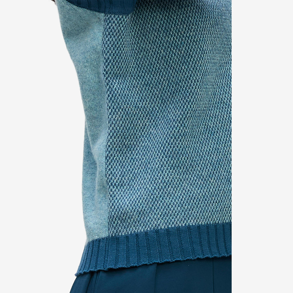 LD&Co. Pattern Vest seafoam
