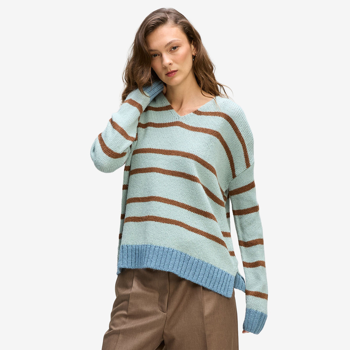LD&amp;Co. Cozy V-Neck steel