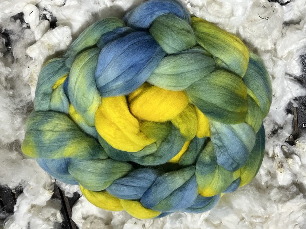 Hand Dyed Wool Top / Sliver / Roving - 200grams