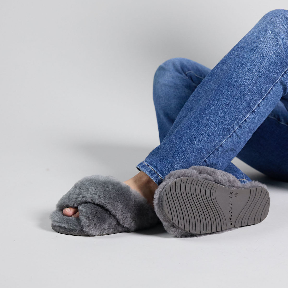 EMU Mayberry Sheepskin Slippers charcoal