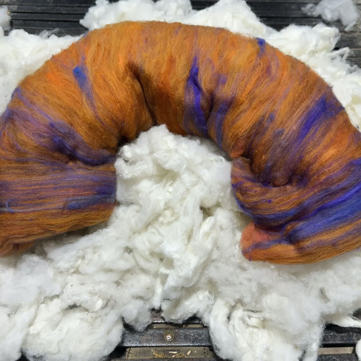 Nundle Hand Dyed Wool Batts 100g Rust Purple