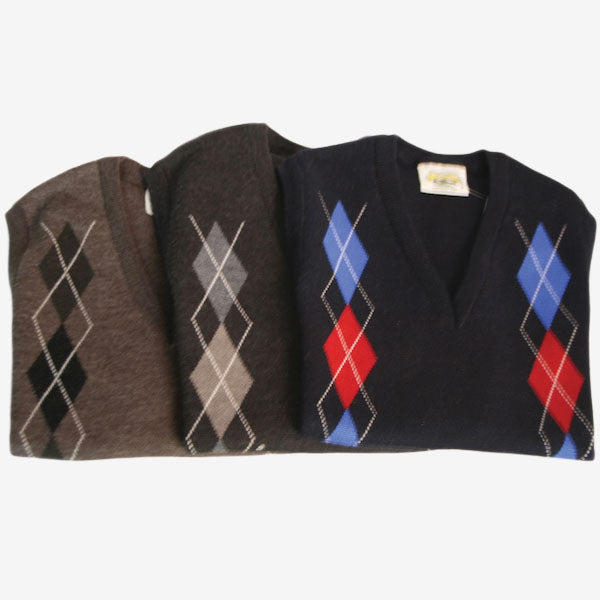 Aklanda Argyle Vest