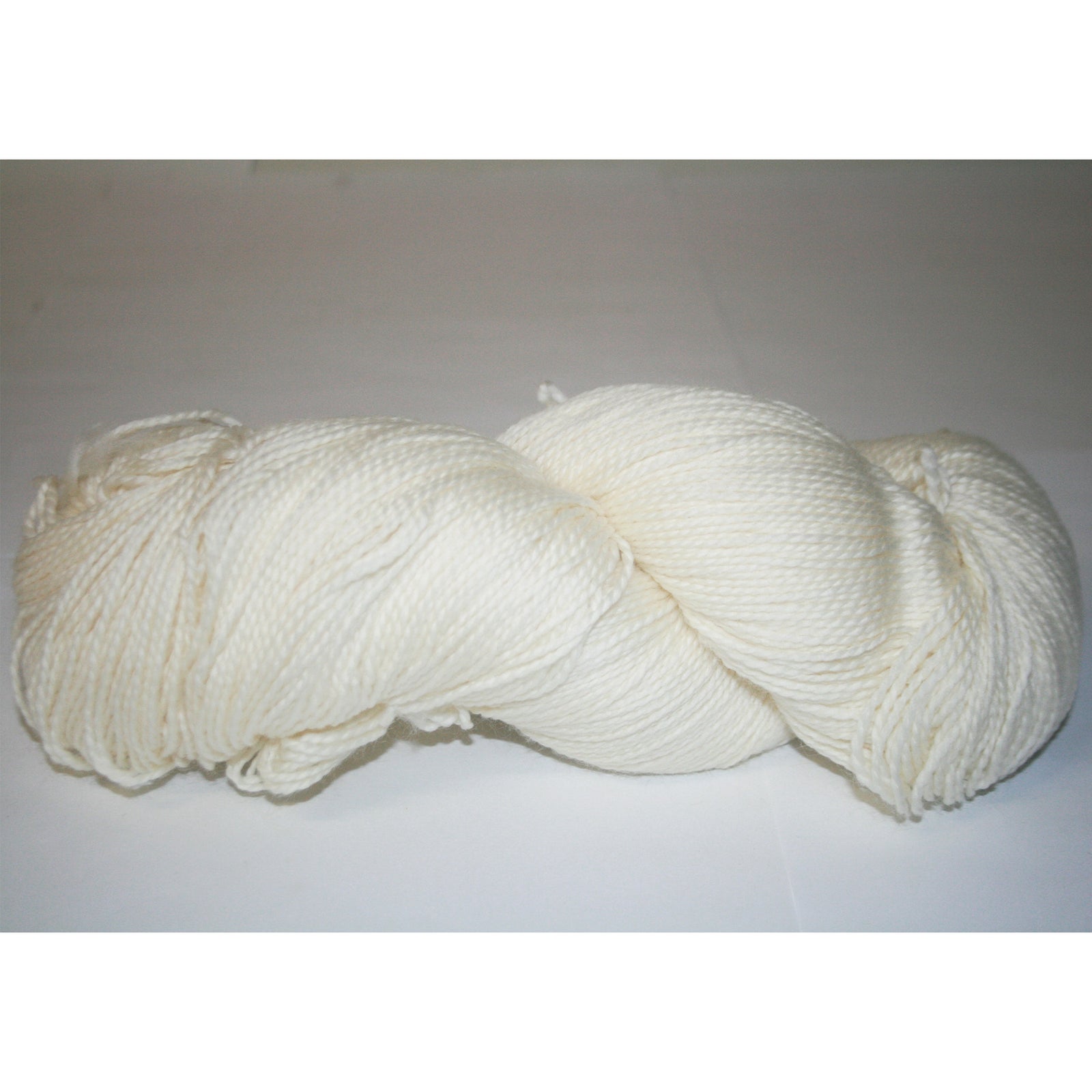 Nundle Undyed Machine Washable High Twist Merino Wool Yarn