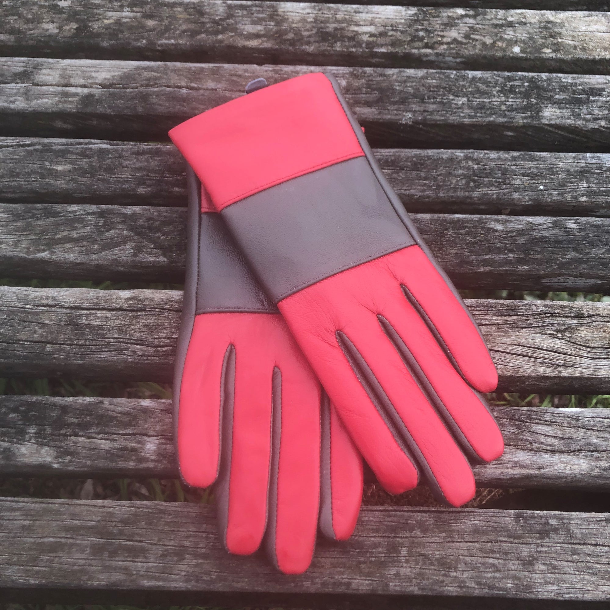 Avenel Two Tone Panel Gloves
