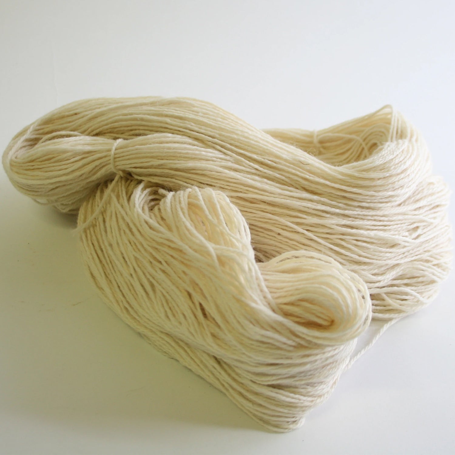 Nundle 150 Hank Bulk Buy Undyed Machine Washable 12 Ply Merino Wool Yarn