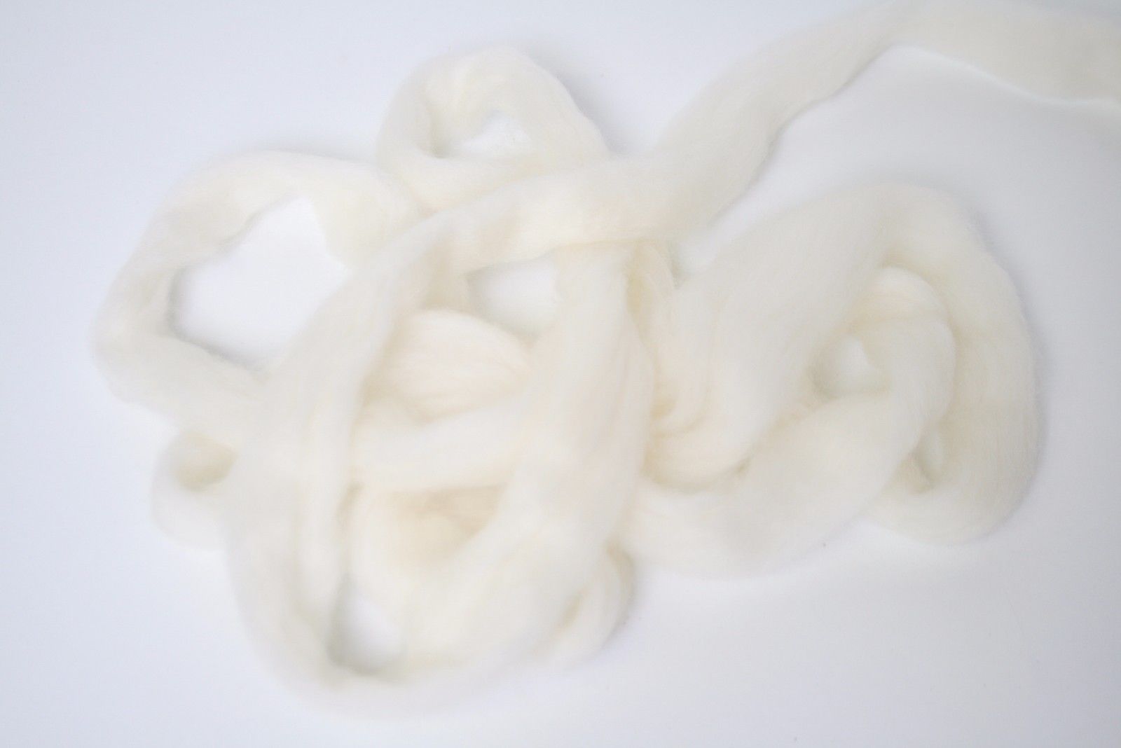 Wicker/Pencil Roving Merino Wool 23.0 micron - 2kg