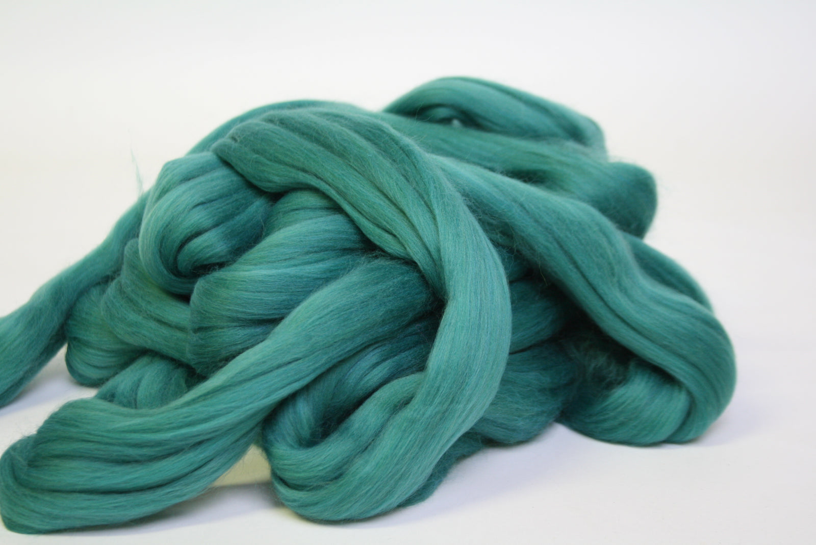 Merino wool top jade